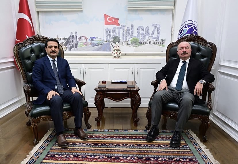 MALATYA VALİSİ ÇALGAN’DAN BATTALGAZİ BELEDİYE BAŞKANI TAŞKIN’A NEZAKET ZİYARETİ