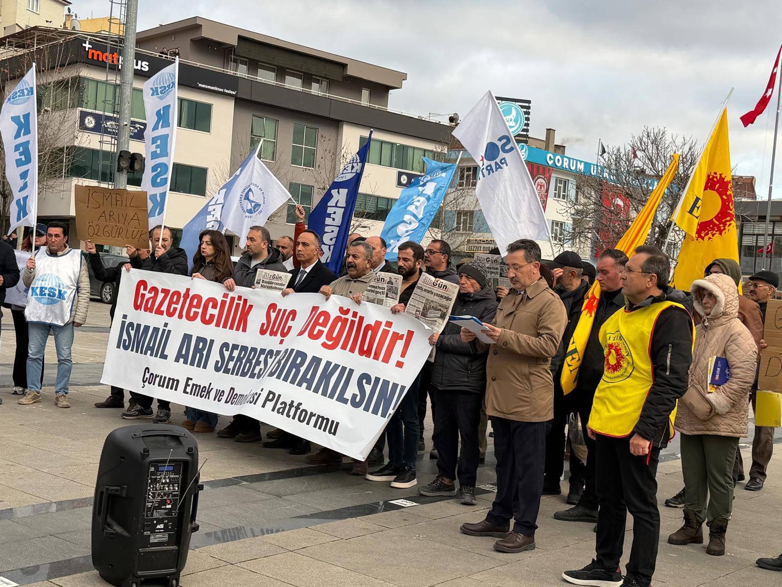 ÇORUM’DA TUTUKLU GAZETECİLER İÇİN ÖZGÜRLÜK ÇAĞRISI