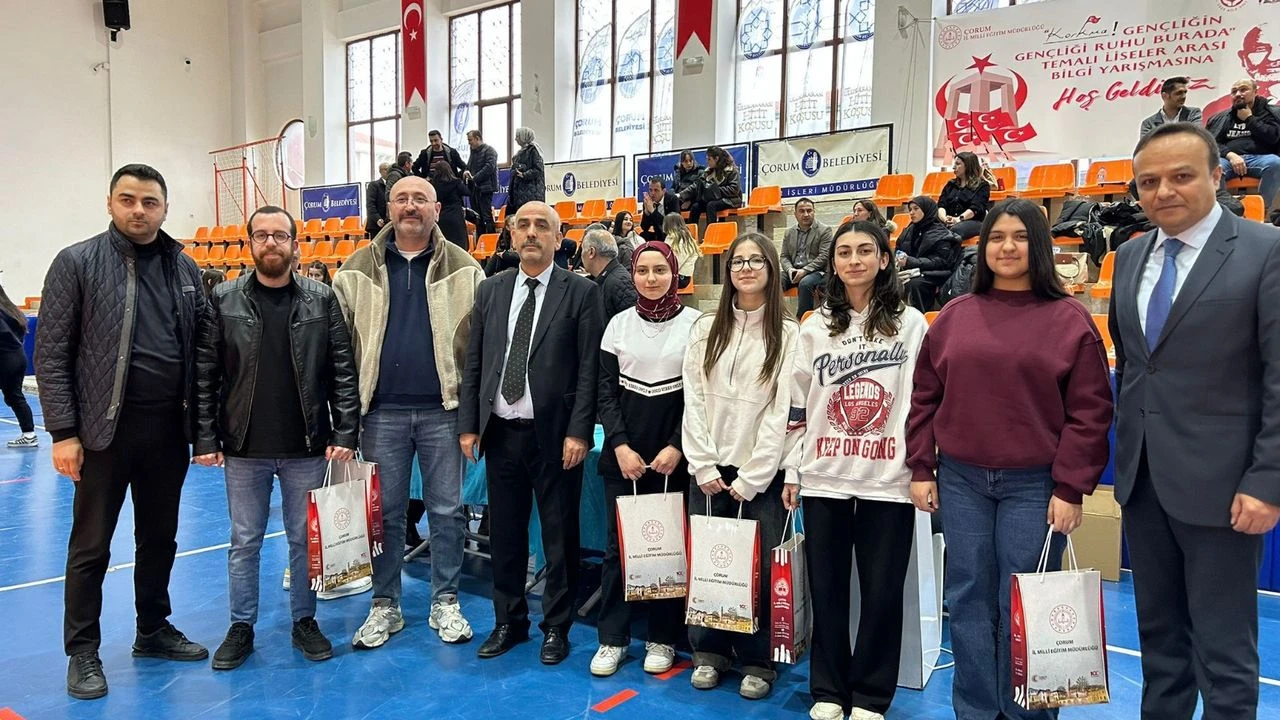 İSTİKLAL MARŞI’NIN RUHUNU YAŞATAN ANLAMLI ETKİNLİK !