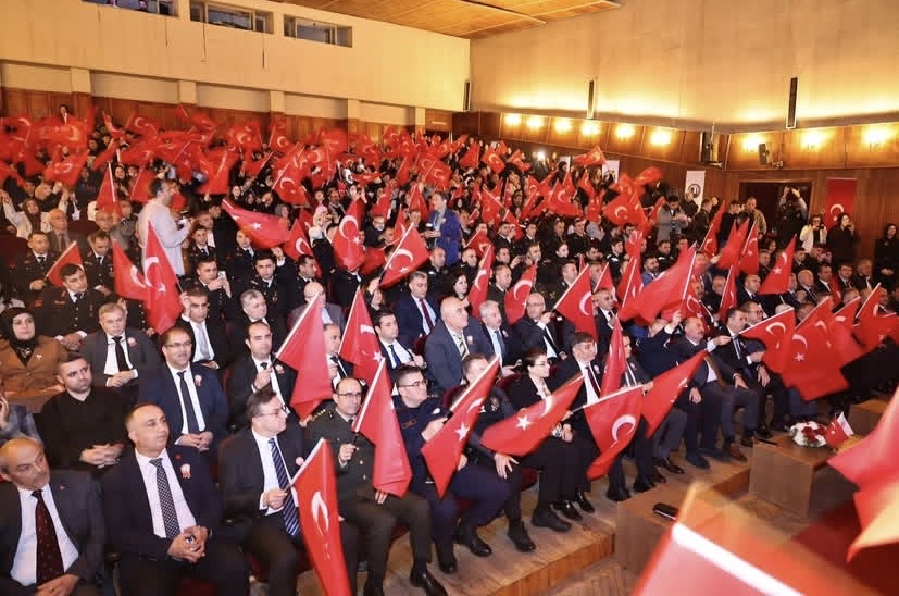 ÇORUM’DA 12 MART İSTİKLÂL MARŞI’NIN KABULÜ VE MEHMET AKİF ERSOY’U ANMA PROGRAMI DÜZENLENDİ